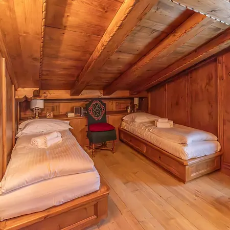 Casa Cirmoli, Confortevole Mansarda Con Balcone Panoramico